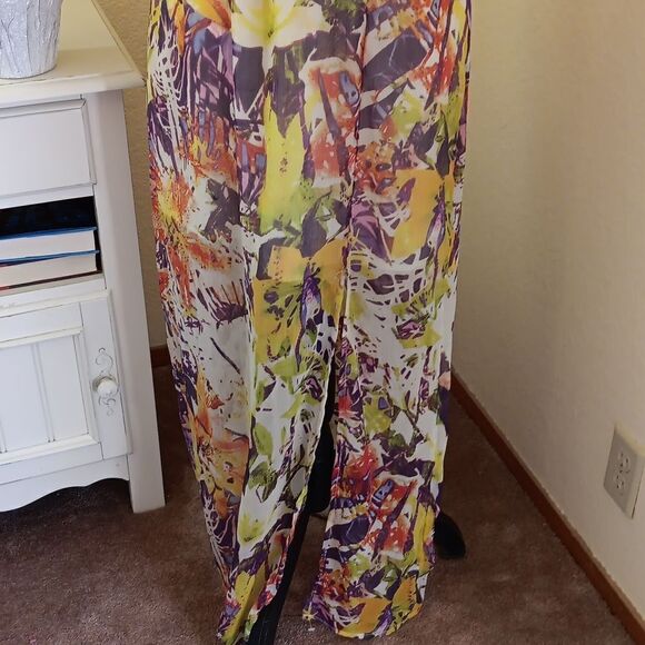 Jessica Simpson Abstract Maxi Dress - Picture 4 of 12